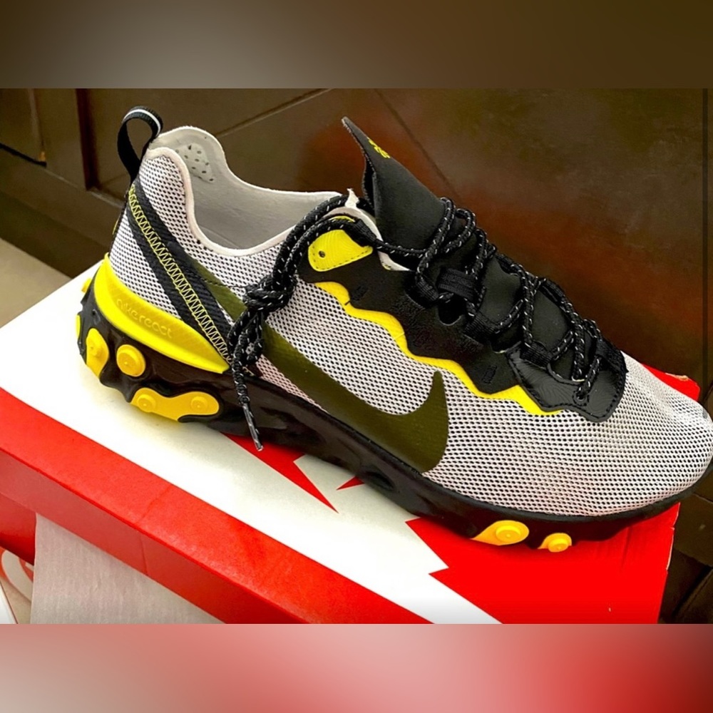 Nike React 55 Size: 11